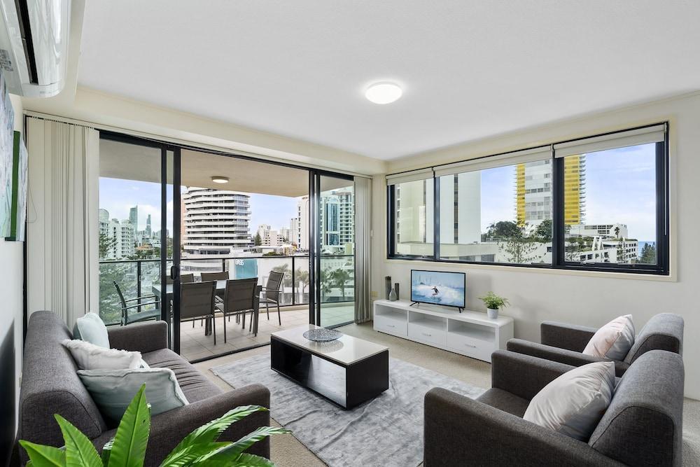Aparthotel Mantra Broadbeach On The Park Gold Coast
