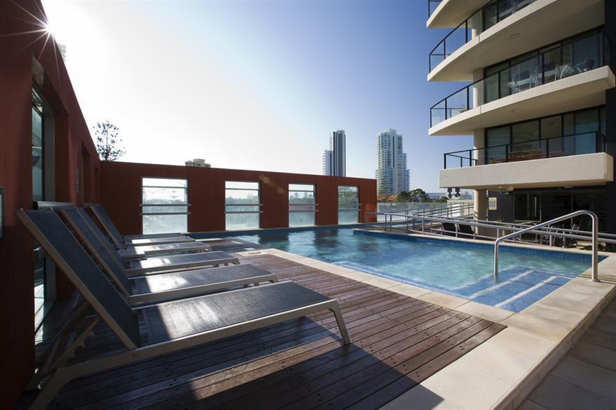 Mantra Broadbeach On The Park Aparthotel Gold Coast