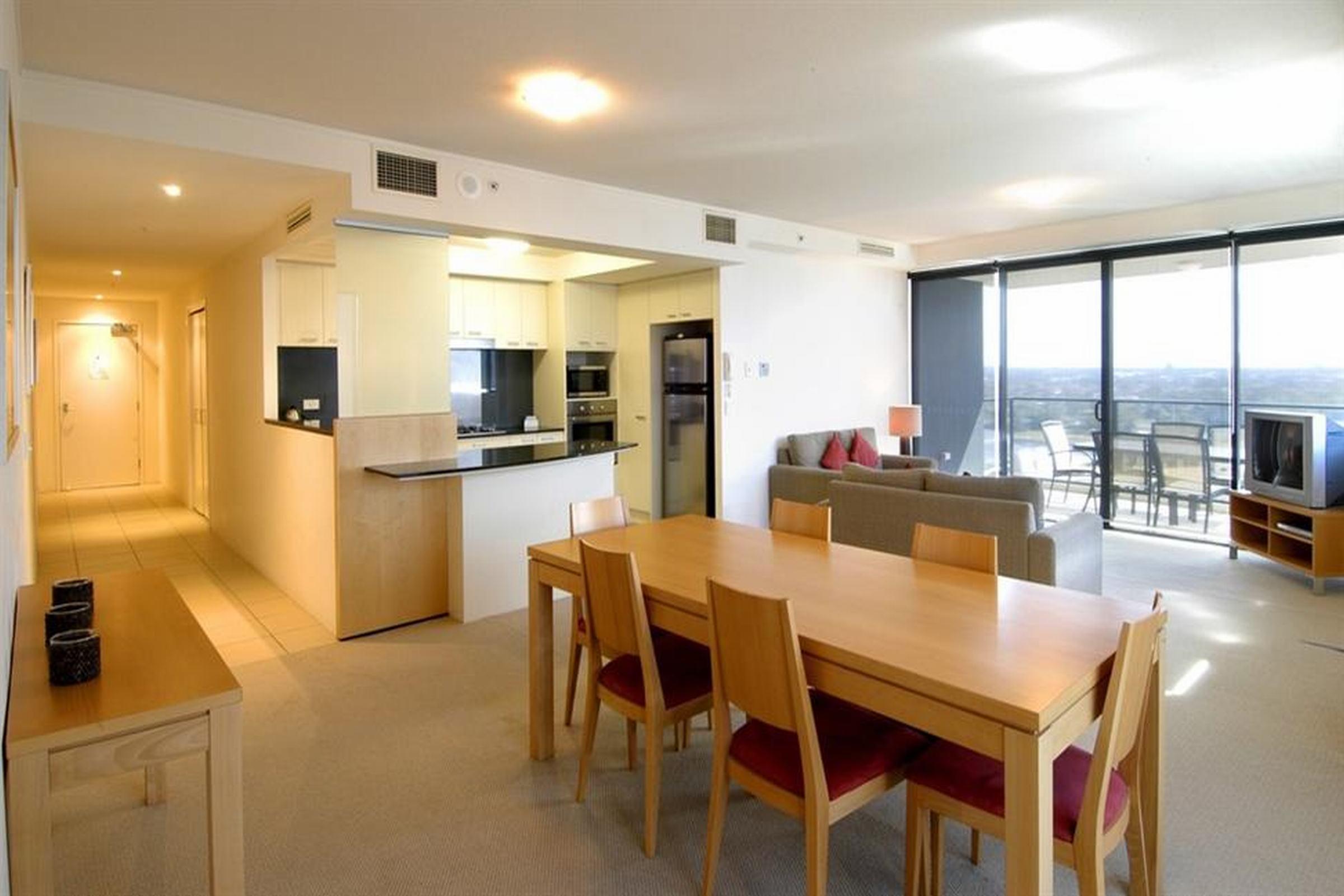 Mantra Broadbeach On The Park Aparthotel