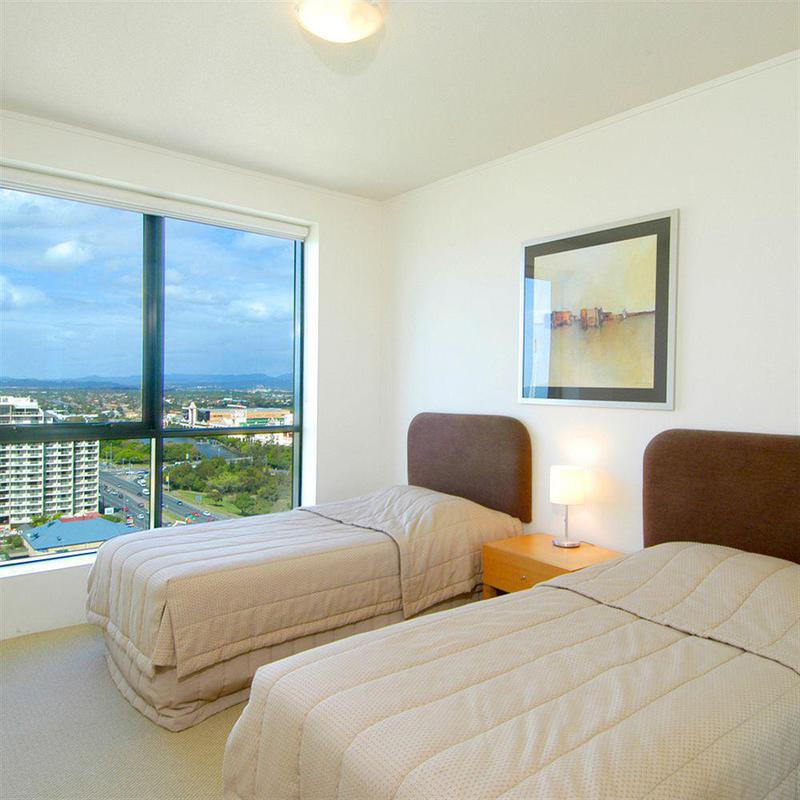 Mantra Broadbeach On The Park Aparthotel